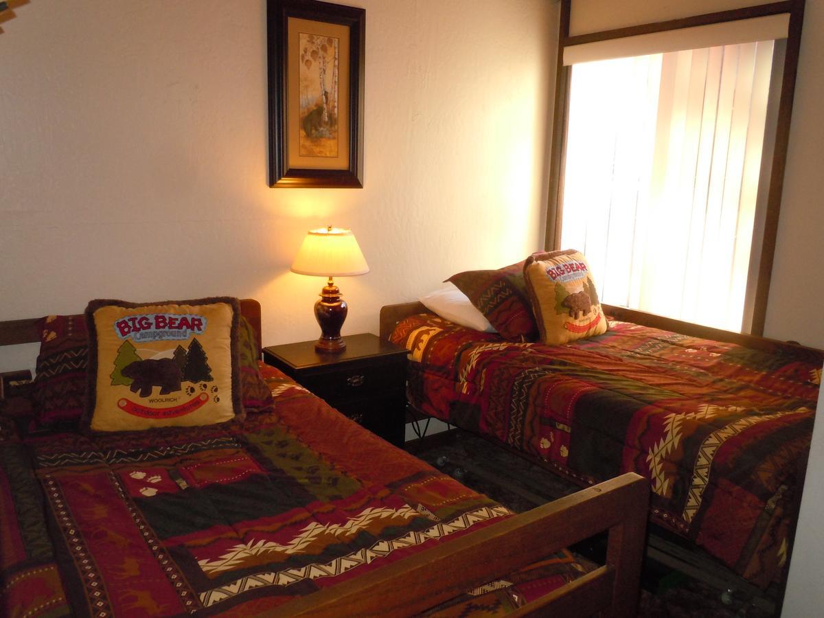 Two-Bedroom Plus Den Economy Unit #81 By Escape For All Seasons Bus Lic #23546 Big Bear Lake Εξωτερικό φωτογραφία
